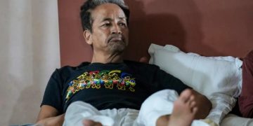 २१ दिनदेखि अनशनरत सोनम वाङचुकलाई दिल्ली प्रहरीले लग्यो अस्पताल