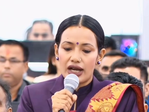सरकार र सभामुख प्रति आशिका तामाङ आक्रोशित