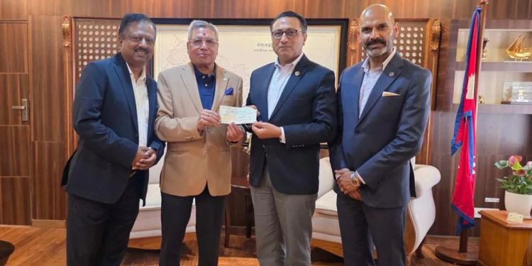 प्रधानमन्त्री दैवी प्रकोप उद्धार कोषमा नेपाल लाइफको साढे दुई करोडभन्दा बढी सहयोग