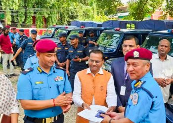 प्रहरीलाई सवारी साधन हस्तान्तरण