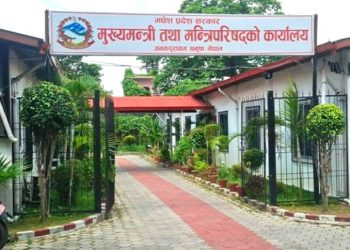 मधेशमा १४ स्वास्थ्यकर्मीको काज फिर्ता, दरबन्दी भएकै कार्यालयमा पठाइयो