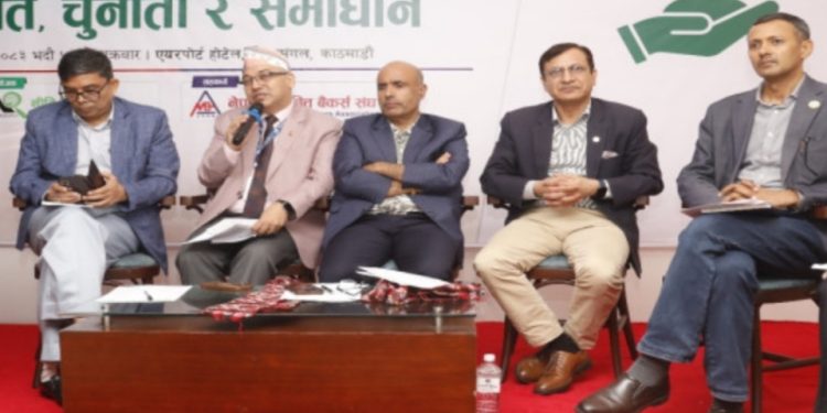 लघुवित्तको पुनर्संरचना र दिगोपनामा जोड: नीतिगत अस्पष्टता र सञ्चारको कमीले जोखिम बढेको निष्कर्ष