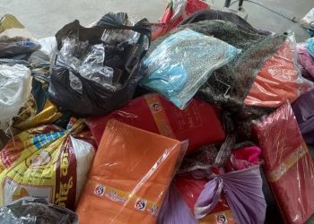 भन्सार छली गरेर भित्र्याइएका ११ लाखका लत्ताकपडा प्रहरीको नियन्त्रणमा