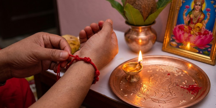 महालक्ष्मी ब्रतः धनधान्य र ऐश्वर्य प्राप्तिका लागि १६ दिने यात्रा