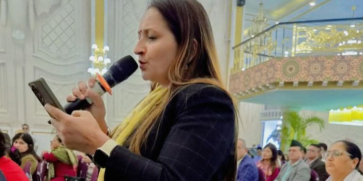 एमाले बैठकमा मोहनमायाले भनिन्- पार्टीलाई एकताबद्ध बनाएर स्थानीय तहको निर्वाचनमा जुटौं