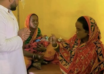 गरुडा बर्थिङ सेन्टरमा स्वास्थ्यकर्मी अभाव, गर्भवतीले बाहिरै जन्माइन् बच्चा