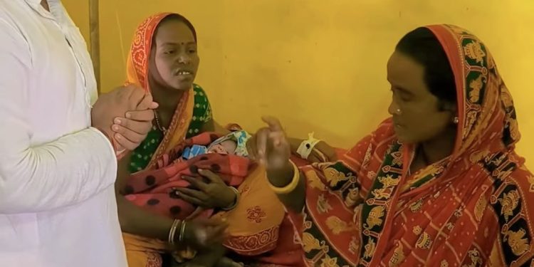 गरुडा बर्थिङ सेन्टरमा स्वास्थ्यकर्मी अभाव, गर्भवतीले बाहिरै जन्माइन् बच्चा