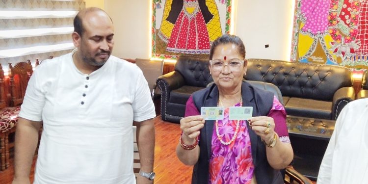 मधेश प्रदेशको आठ वटै यातायात कार्यालयमा ३ हजार ८१ स्मार्ट लाइसेन्स कार्ड पठाइयो