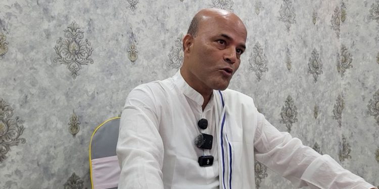 मेची–महाकाली पैदल यात्राको तयारीमा सांसद अमरेश सिंह,छठपछि देशभर पुग्ने