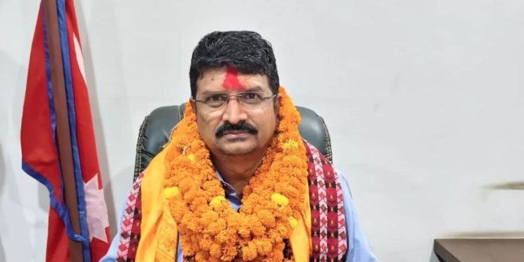 मधेस प्रदेशको कार्यवाहक मुख्यमन्त्रीको जिम्मेवारी मन्त्री समीरलाई