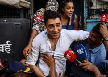देश छाड्ने निर्णयविरुद्ध अदालत पुगेका इमरानलाई राहत, तत्काल छाडनु नपर्ने