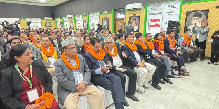 कांग्रेसका नवनिर्वाचित पदाधिकारी र केन्द्रीय कार्यसमितिका सदस्यहरूले लिए शपथ