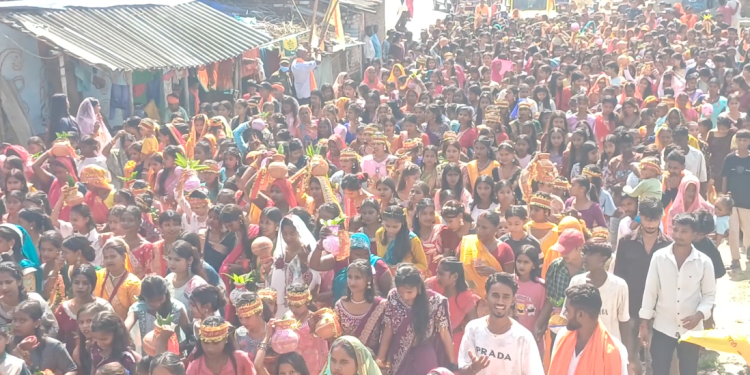 मटिहानीमा बडादशैँको सुरुवातसँगै भव्य शान्ति कलश शोभायात्रा
