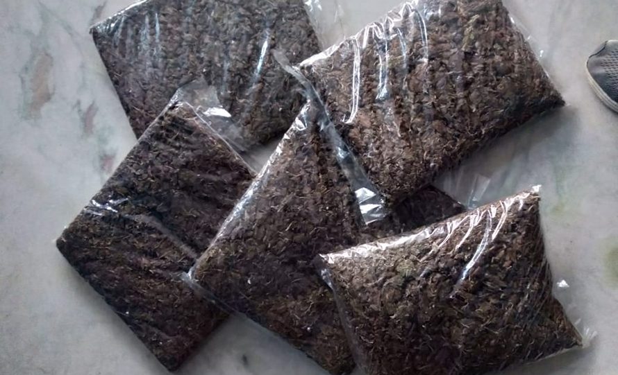 सिरहामा ९० किलो गाँजासहित एक जना पक्राउ