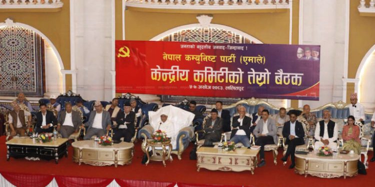 एमालेको अपानि–३: ओलीले अध्यक्ष नछोड्ने,नेतृत्वविरुद्ध अभिव्यक्ति दिए कारबाही गर्ने